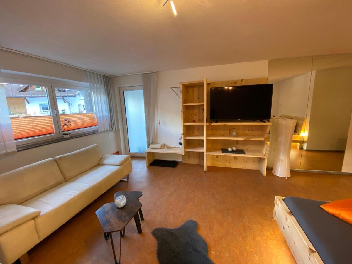 Ferien Haus - Ferienwohnung Lorena Нойштифт-им-Штубайталь Экстерьер фото